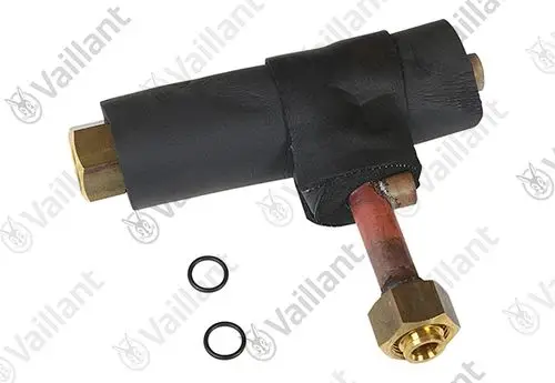 Vaillant Rohr mit schwarzer Isolierung und Metallanschlüssen, ergänzt durch zwei O-Ringe.